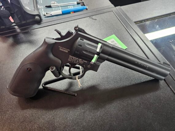 Pre-Owned Smith & Wesson 586 6"