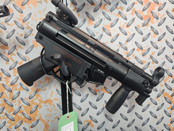Pre-Owned CYMA Standard Cm.041k