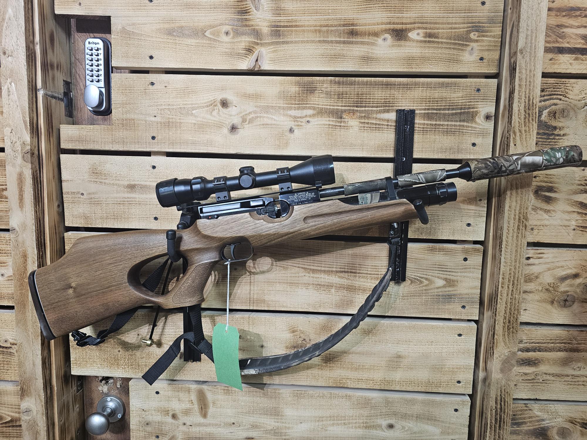Pre-Owned Weihrauch HW100T