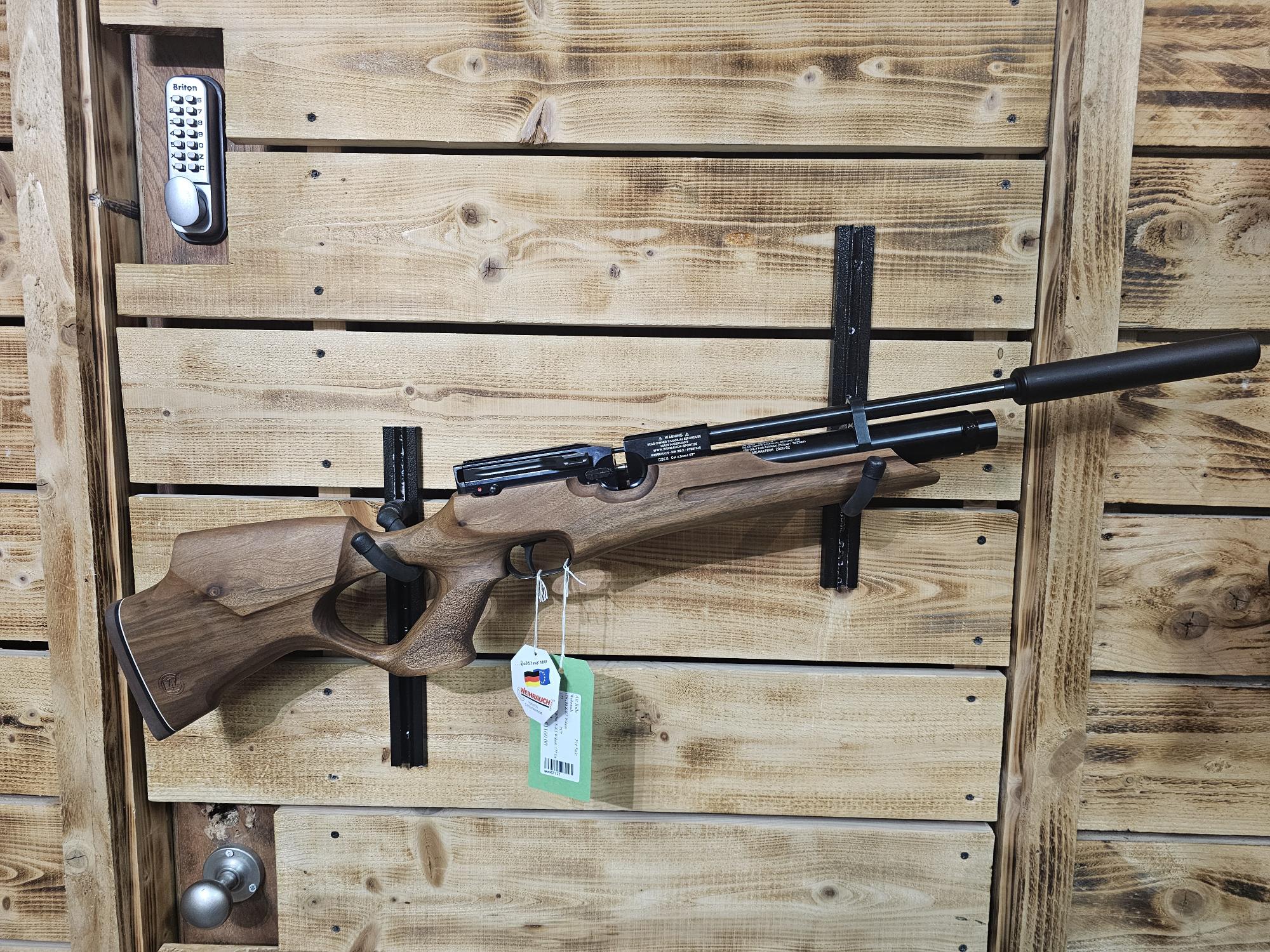 Ex-Demo Weihrauch HW100X KT Walnut