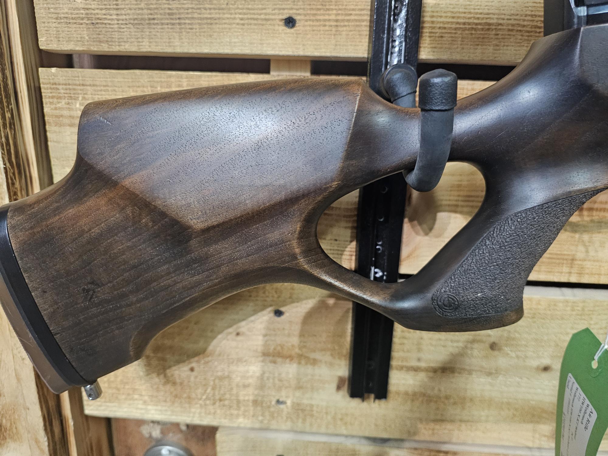 Pre-Owned Weihrauch HW100X KT Walnut - Image 2
